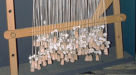 Weaving loom model