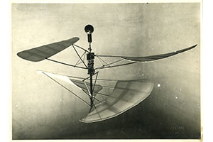 Modello di elicottero progettato dall'ingegnere Forlanini